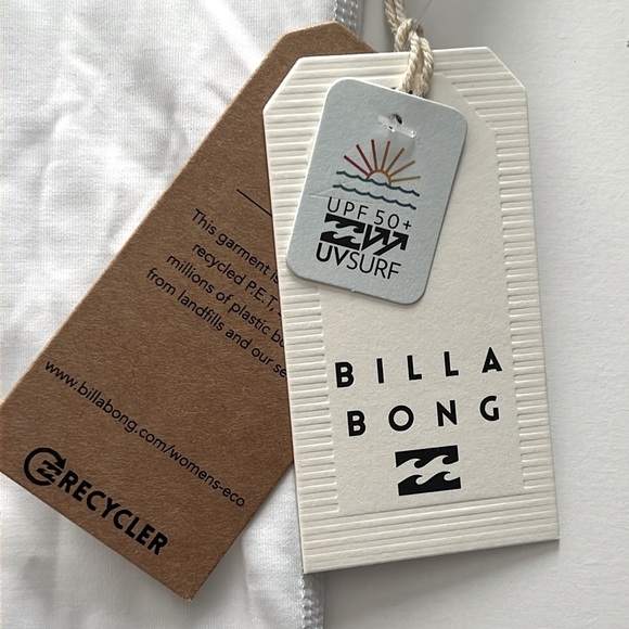 Billabong Core Loose Fit Short Sleeve Rashguard - Picture 11 of 11